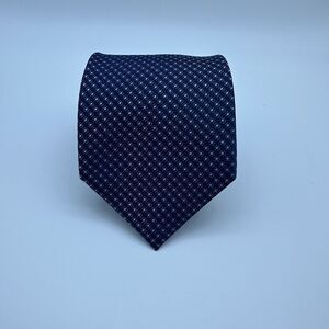 DKNY Donna Karan Mens Silk Necktie Navy Blue & White Micro Geometric Dot